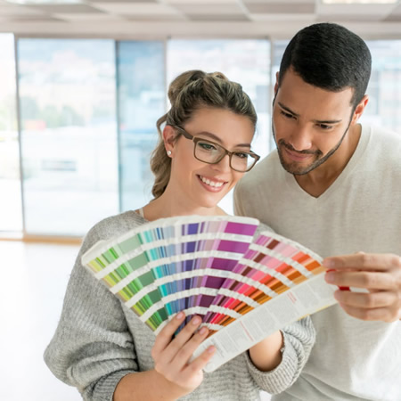 color and sheen consultation with a homeowner in Noblesville, Indiana